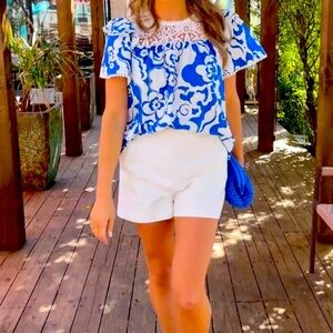 AVARA Lucille top. NWT.